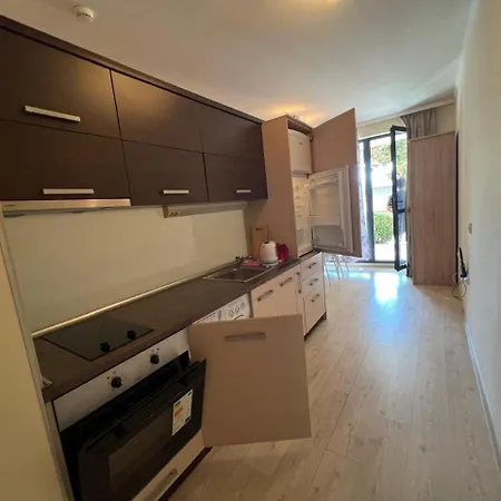 Roma Apartaments&spa Несебър